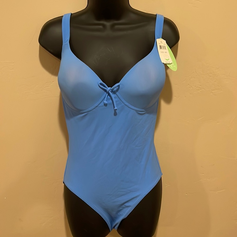 Le Mystere Caribbean one-piece swimsuit 38D- NWT